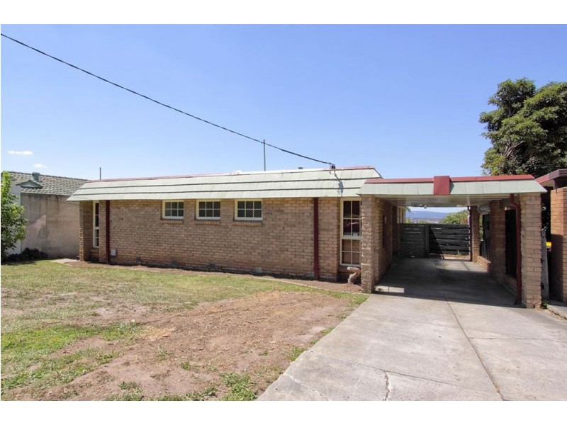 14 Crestmont Drive, Glen Waverley VIC 3150