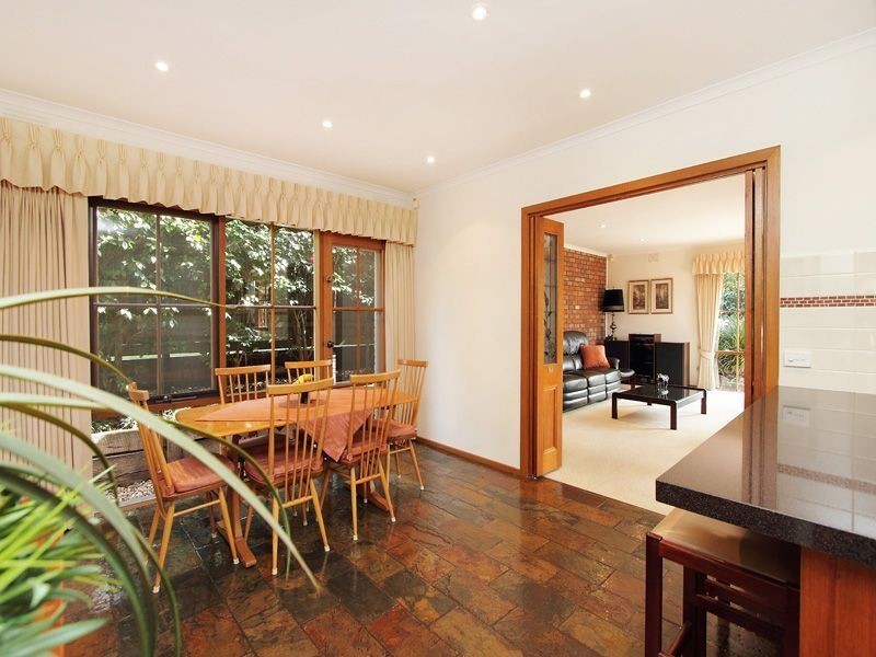 43 Atheldene Drive, Glen Waverley VIC 3150
