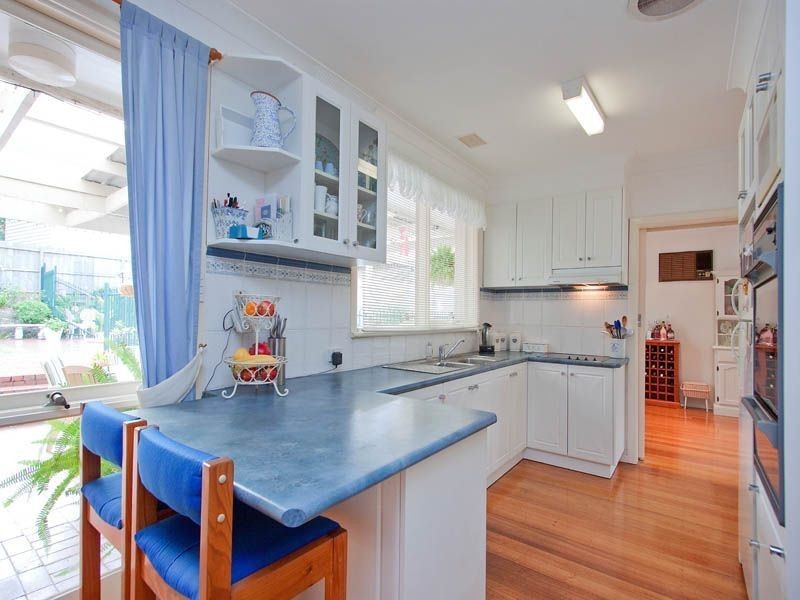 28 Beddows Street, Burwood VIC 3125