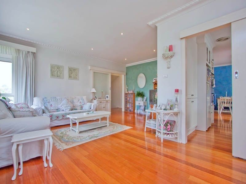 28 Beddows Street, Burwood VIC 3125