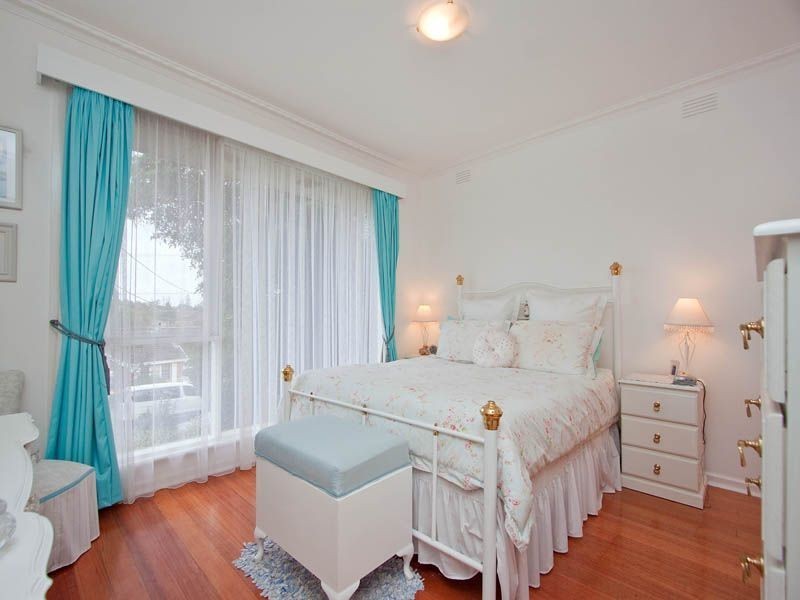 28 Beddows Street, Burwood VIC 3125