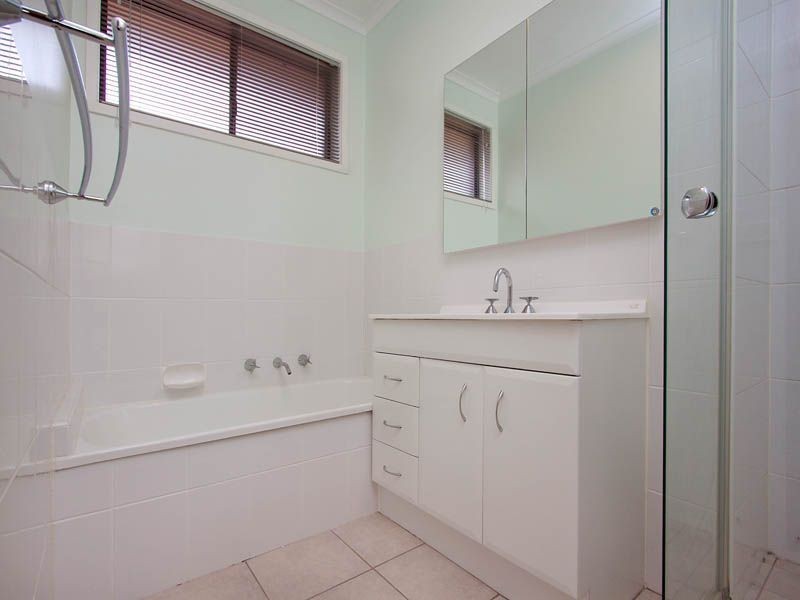 8 Kymme Court, Glen Waverley VIC 3150