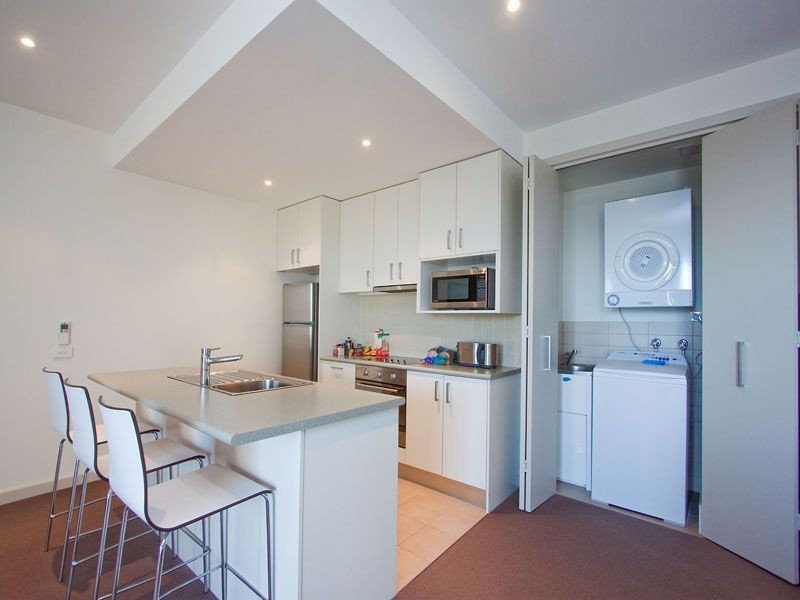 202/353 Springvale Road, Glen Waverley VIC 3150