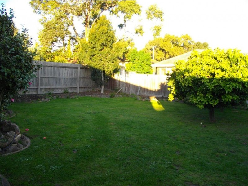 18 Cooper Avenue, Glen Waverley VIC 3150