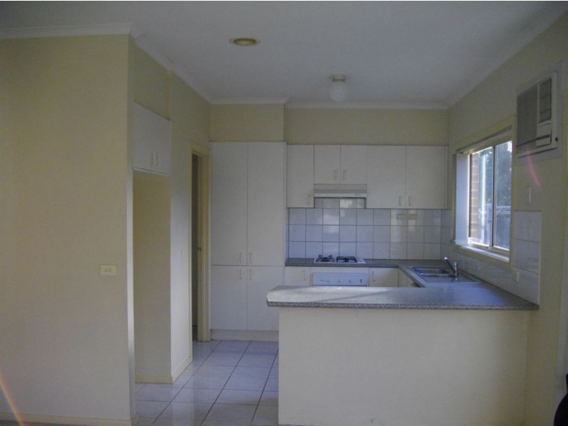 18 The Quadrangle, Glen Waverley VIC 3150