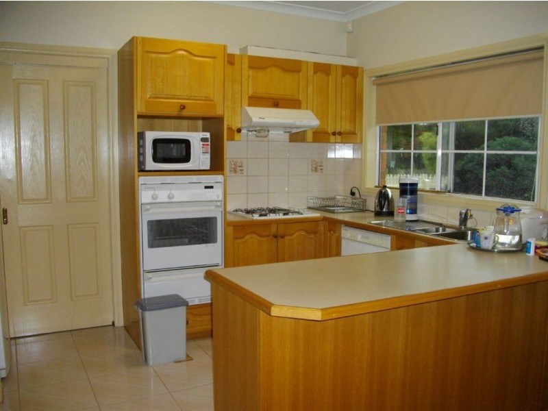 1/10 Evelyn Street, Glen Waverley VIC 3150