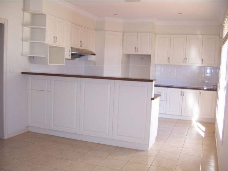 1/11 Hinkler Road, Glen Waverley VIC 3150