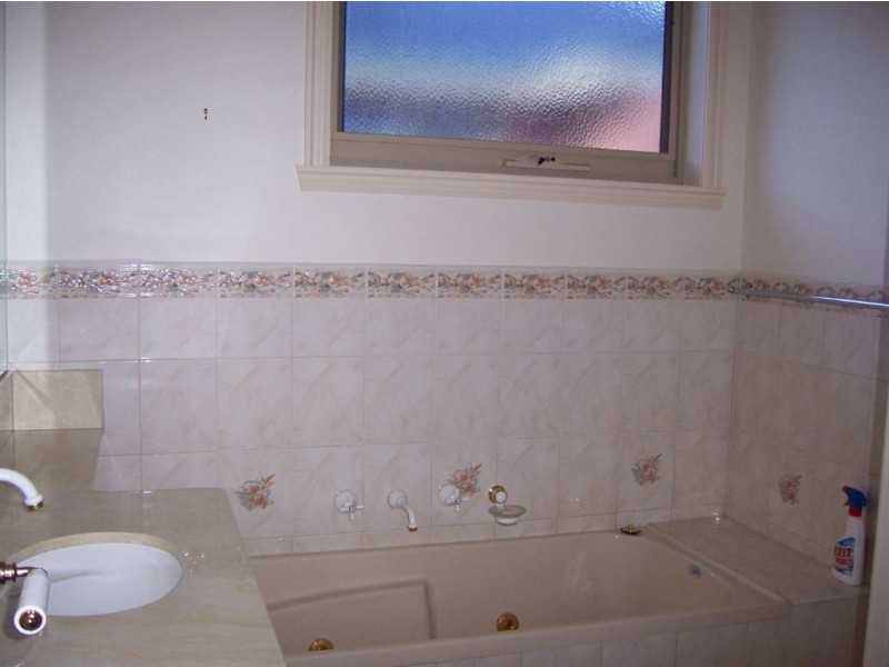 1/11 Hinkler Road, Glen Waverley VIC 3150