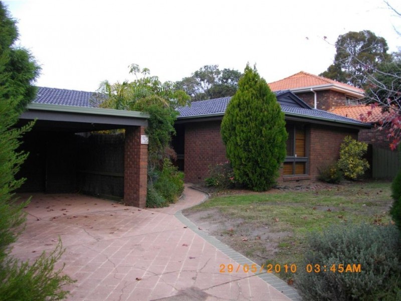 32 Madigan Drive, Glen Waverley VIC 3150