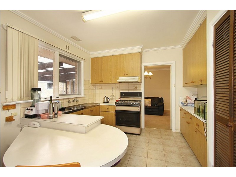 35 Glencairn Street, Mulgrave VIC 3170