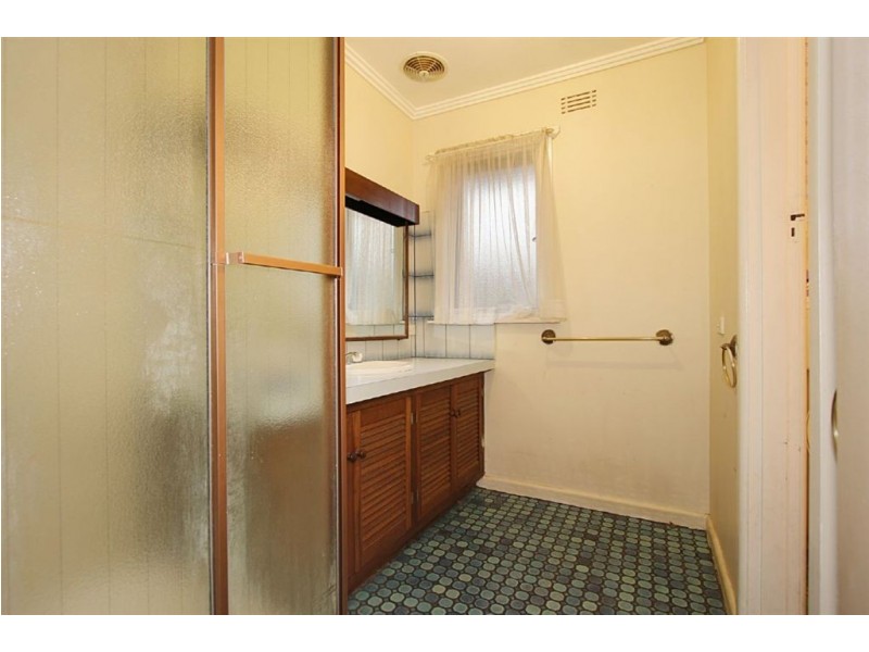 35 Glencairn Street, Mulgrave VIC 3170