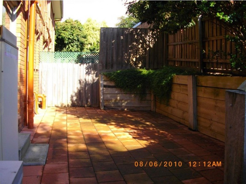 2/72 Leicester Avenue, Glen Waverley VIC 3150