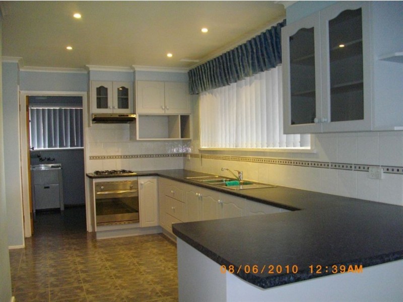 7 Sandowen Avenue, Burwood East VIC 3151