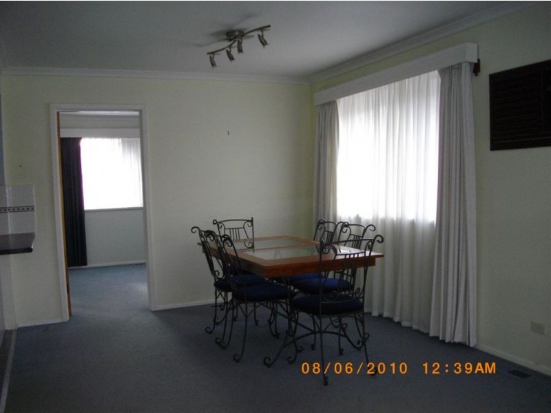 7 Sandowen Avenue, Burwood East VIC 3151