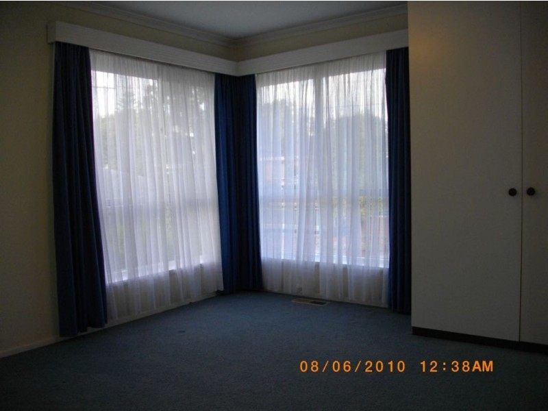 7 Sandowen Avenue, Burwood East VIC 3151