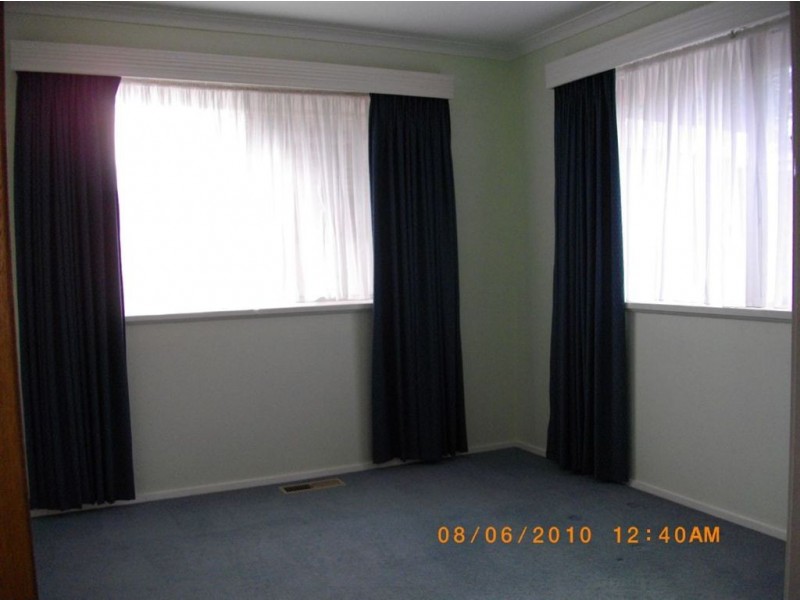 7 Sandowen Avenue, Burwood East VIC 3151