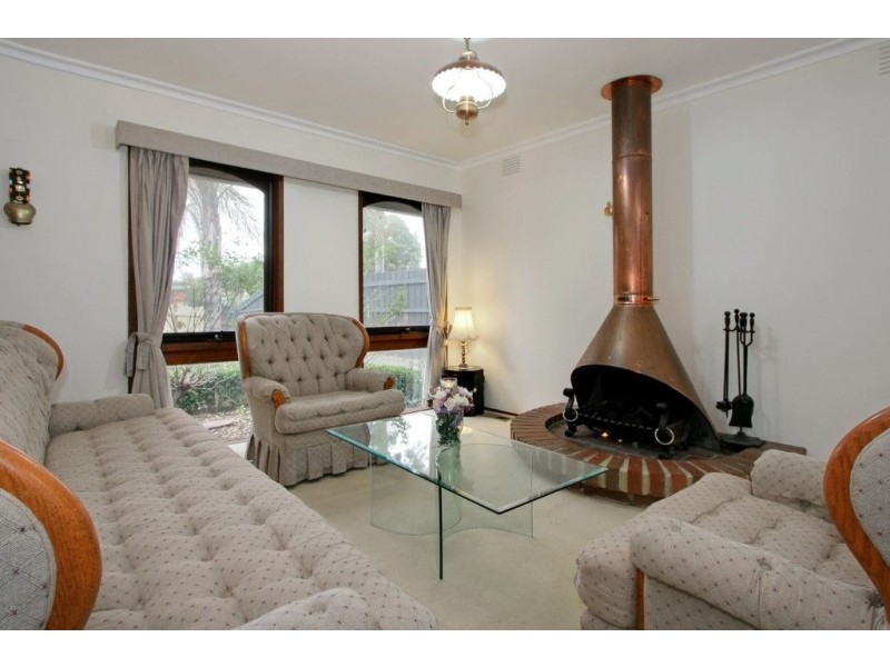 21 Minerva Crescent, Vermont South VIC 3133