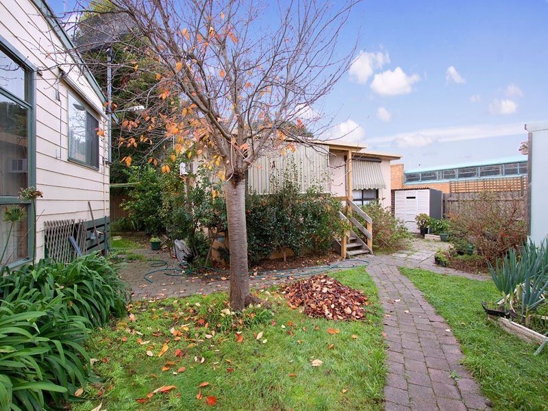 30 Lincoln Avenue, Glen Waverley VIC 3150