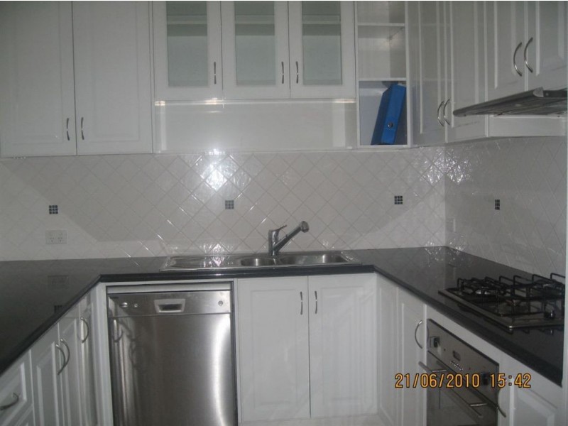 2/27 Glen Court, Glen Waverley VIC 3150