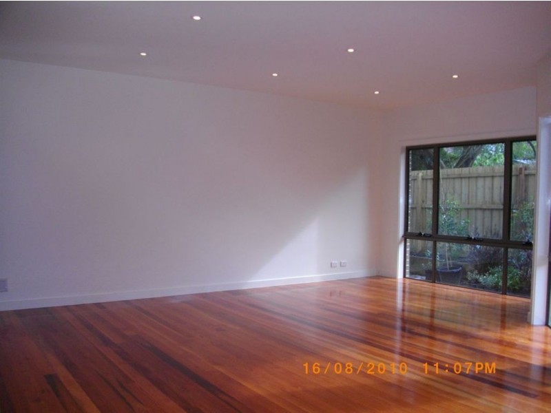 2/11 Little Street, Glen Waverley VIC 3150