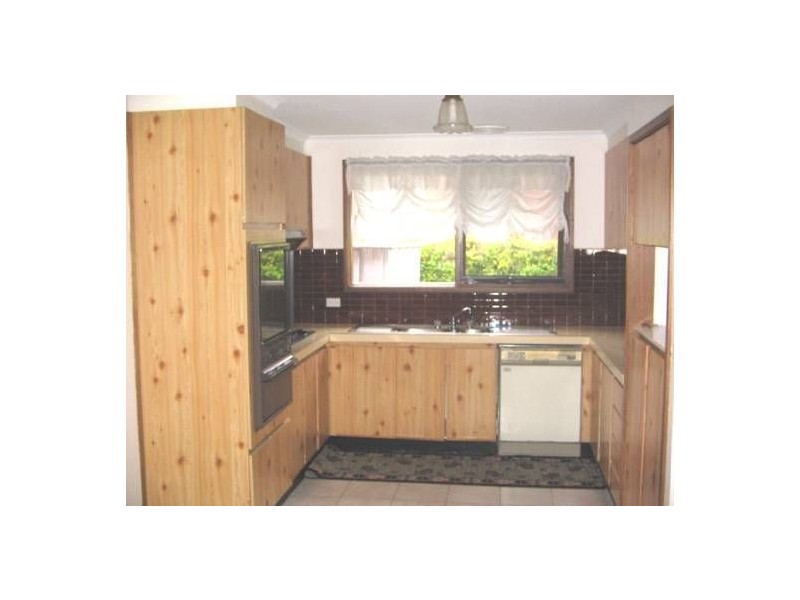 30 Bramley Crescent, Wheelers Hill VIC 3150