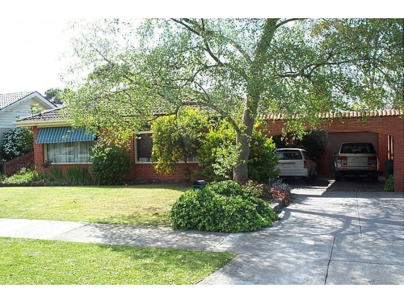 16 Plymouth Street, Glen Waverley VIC 3150