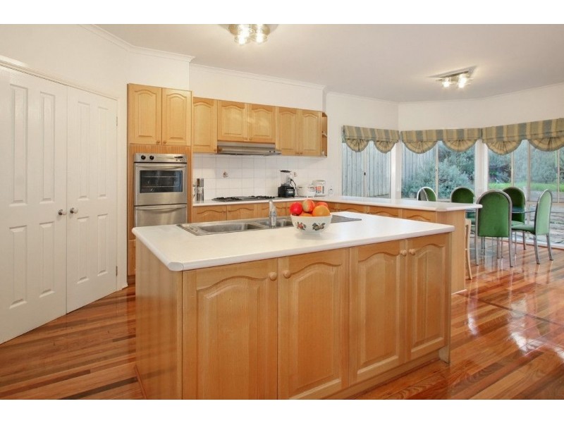 13 Alamein Avenue, Ashburton VIC 3147