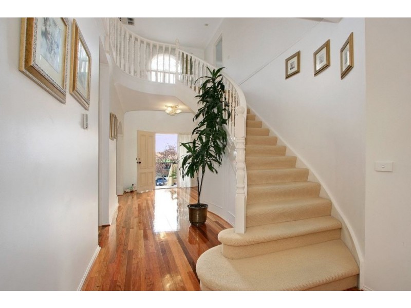 13 Alamein Avenue, Ashburton VIC 3147
