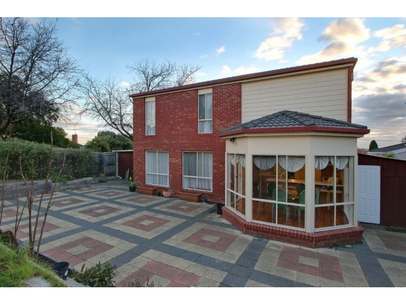 13 Alamein Avenue, Ashburton VIC 3147
