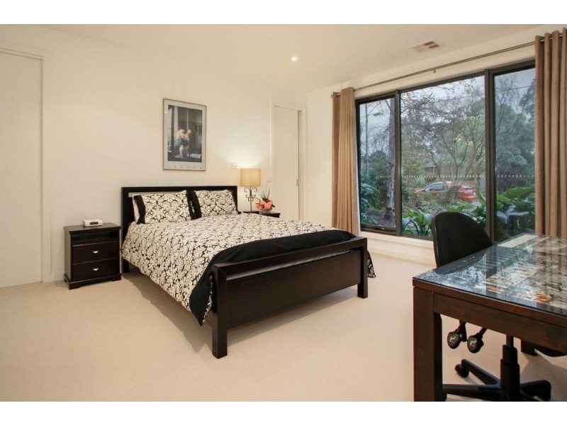 70 Cypress Avenue, Glen Waverley VIC 3150