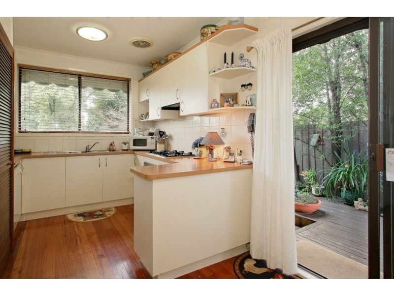 1/6 Edith Street, Glen Waverley VIC 3150