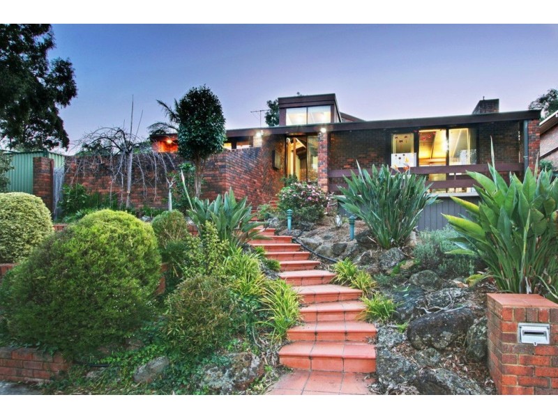 17 Belinda Crescent, Wheelers Hill VIC 3150