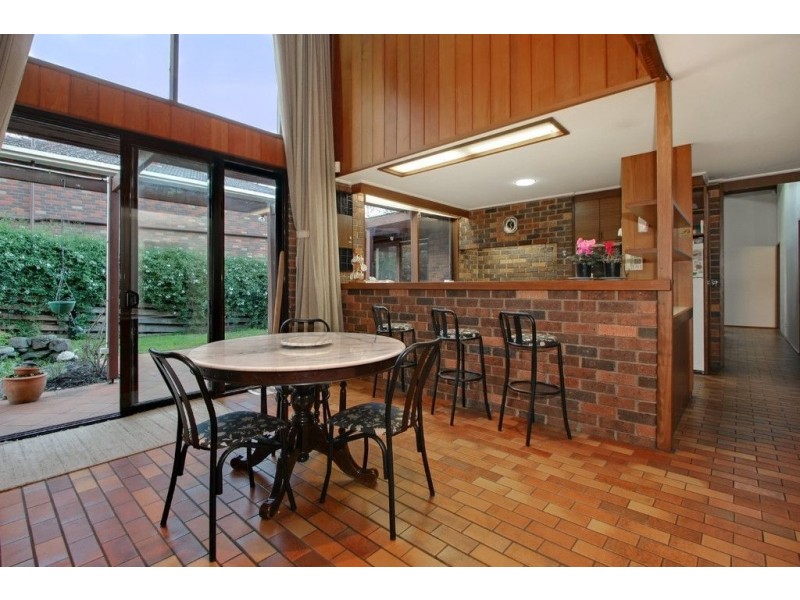 17 Belinda Crescent, Wheelers Hill VIC 3150