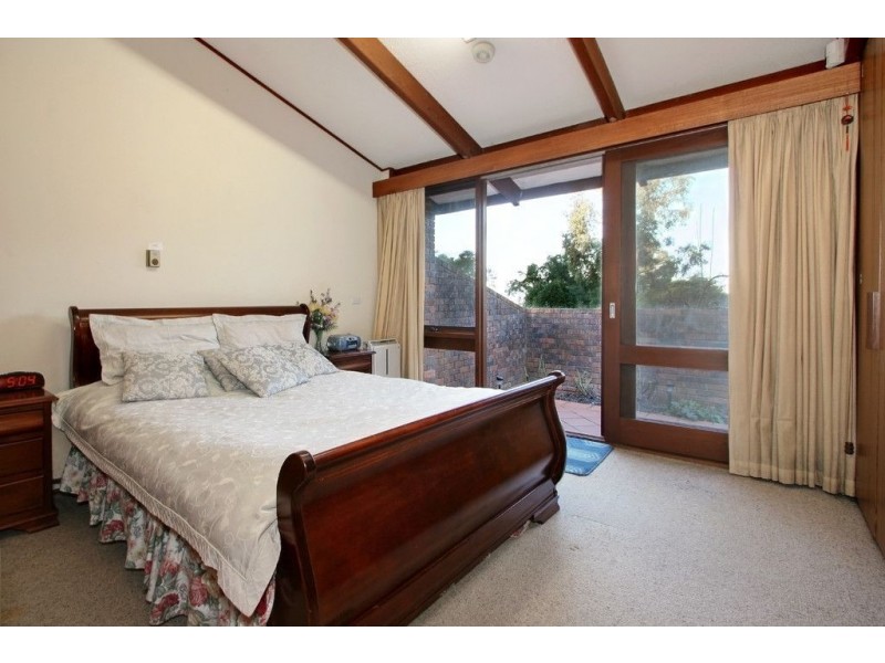 17 Belinda Crescent, Wheelers Hill VIC 3150