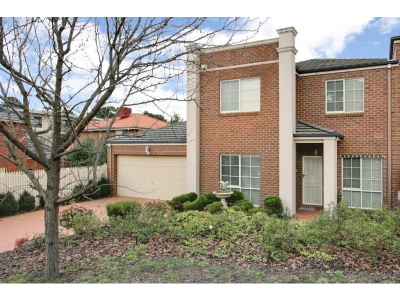 15 Saxon Wood Drive, Vermont South VIC 3133