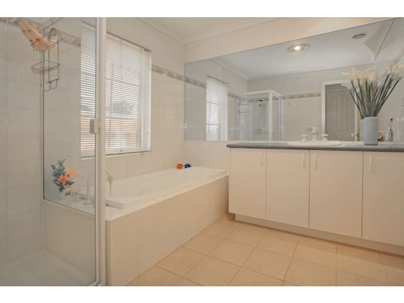 15 Saxon Wood Drive, Vermont South VIC 3133