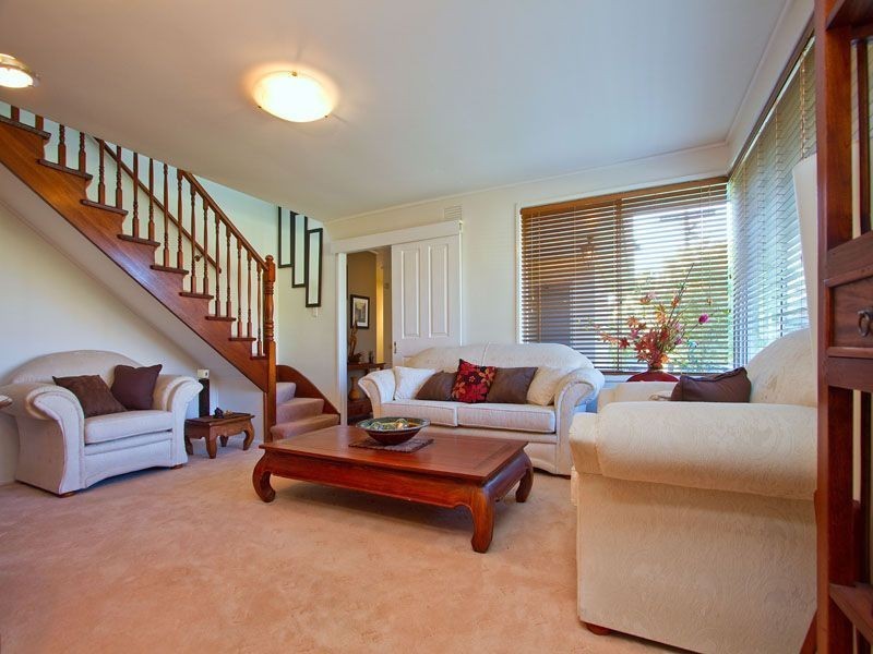 1 Glamis Court, Glen Waverley VIC 3150