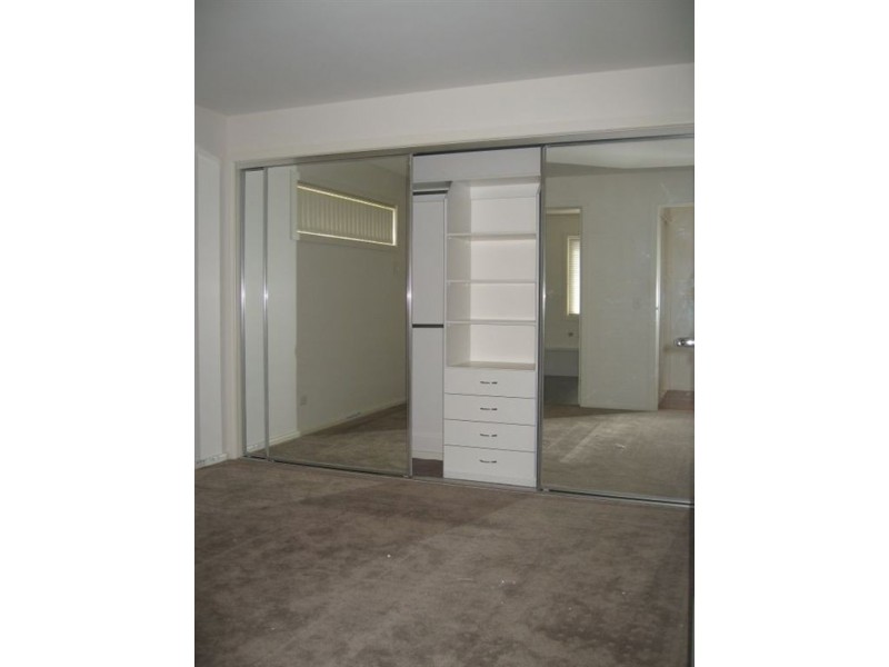 2/5 Newton Street, Chadstone VIC 3148