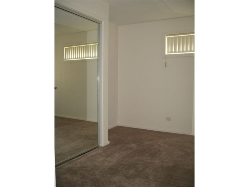 2/5 Newton Street, Chadstone VIC 3148
