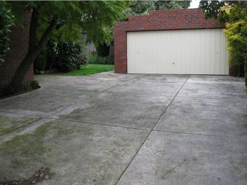 24 Camelot Drive, Glen Waverley VIC 3150