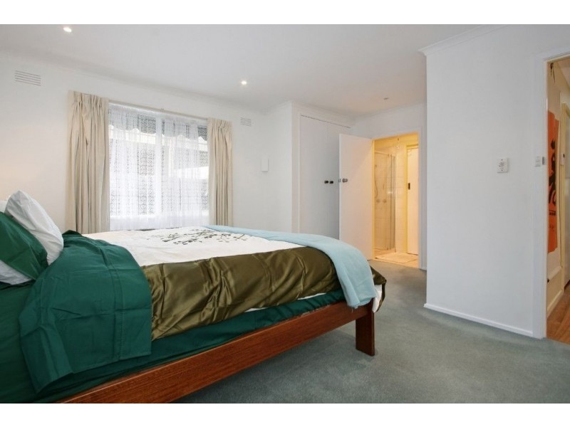 3 Oregan Close, Wheelers Hill VIC 3150