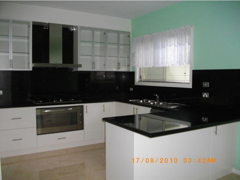 1/36 Roberts Street, Glen Waverley VIC 3150