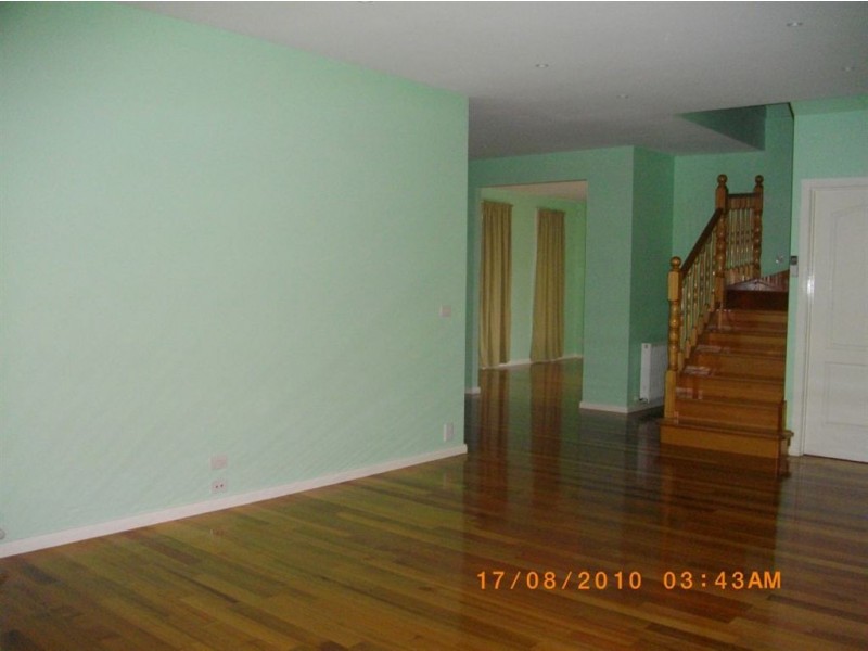 1/36 Roberts Street, Glen Waverley VIC 3150