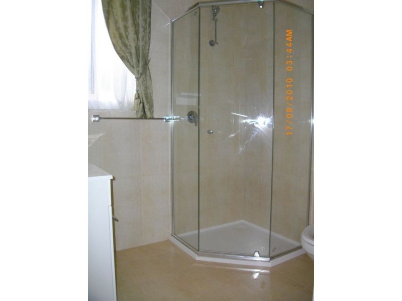 1/36 Roberts Street, Glen Waverley VIC 3150