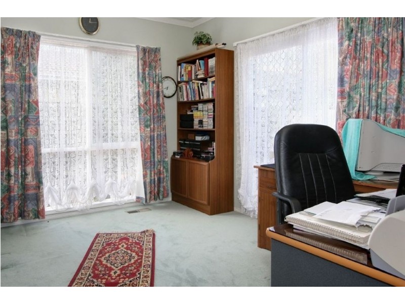 4 Fiona Court, Glen Waverley VIC 3150