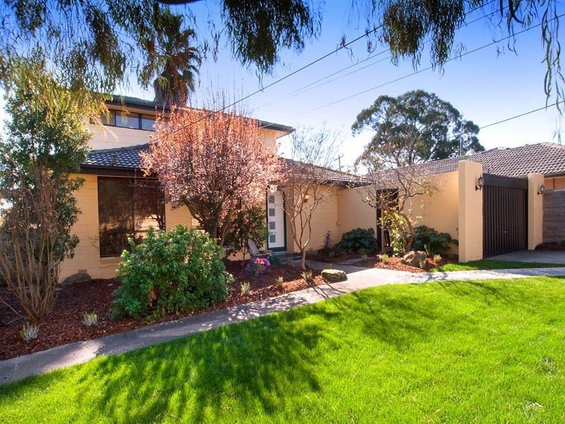 3 Redhill Avenue, Burwood East VIC 3151