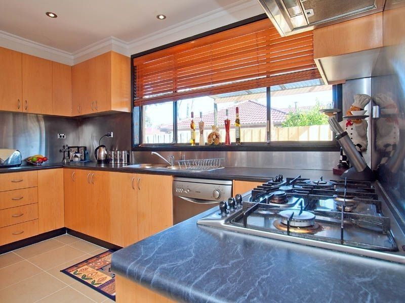 3 Redhill Avenue, Burwood East VIC 3151