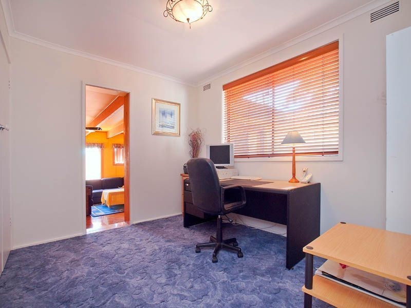 3 Redhill Avenue, Burwood East VIC 3151