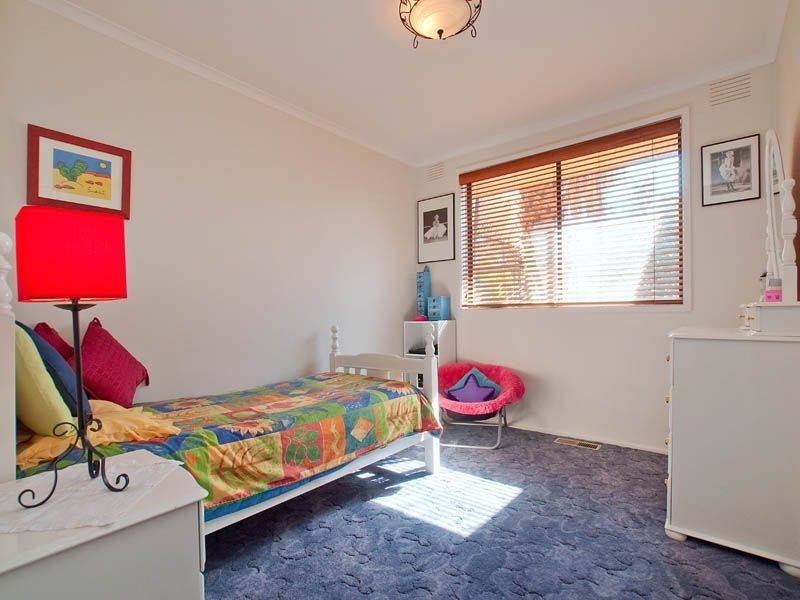3 Redhill Avenue, Burwood East VIC 3151