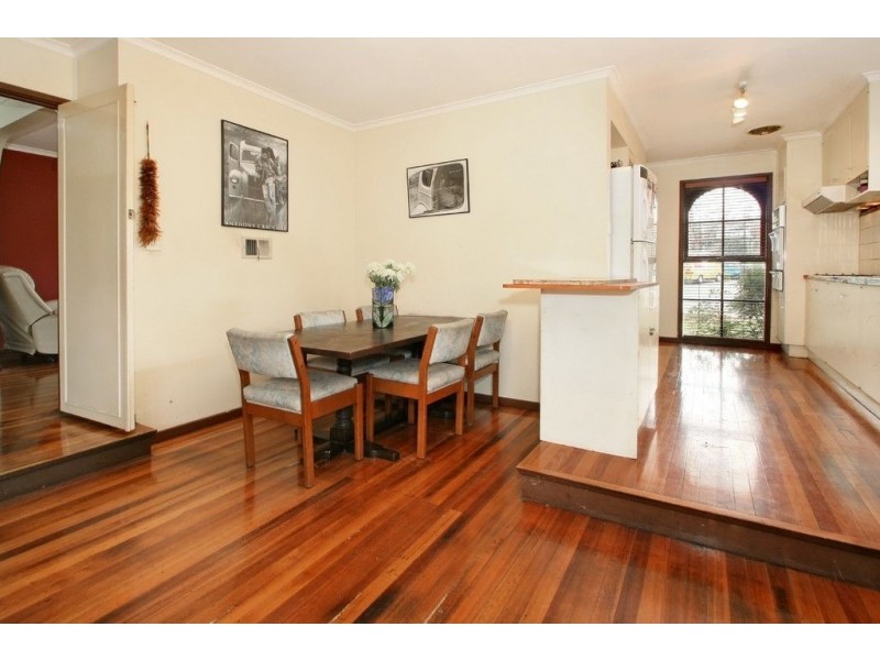 10 Mark Court, Chadstone VIC 3148